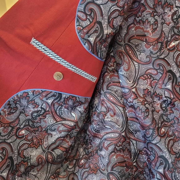 Linen blazer - Picture 2 of 5